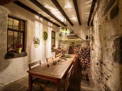 照片: Weinhaus Merowingerhof